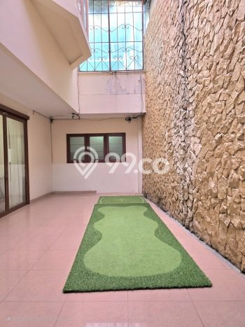 Rumah Elit Modern Tanpa Renovasi di Pondok Indah Jakarta Selatan Rumah Elit Modern Tanpa Renovasi di Pondok Indah Jakarta Selatan