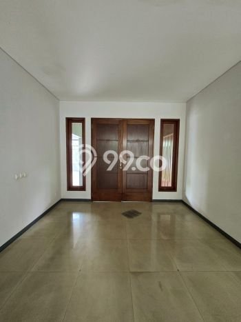 Hunian Modern Dikontrakkan 4 Kamar di Kebayoran Baru Boleh Nego Hunian Modern Dikontrakkan 4 Kamar di Kebayoran Baru Boleh Nego