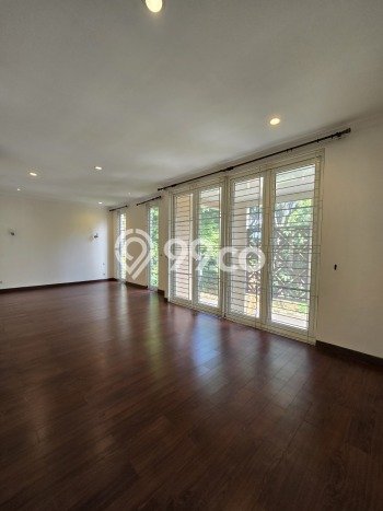 Dijual Rumah Luas Megah Dengan View Cantik di Pondok Indah, Jakarta Selatan Dijual Rumah Luas Megah Dengan View Cantik di Pondok Indah, Jakarta Selatan