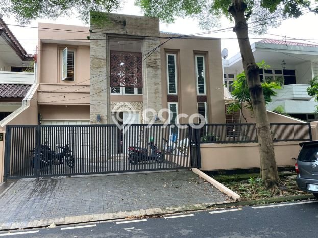 Dijual Rumah Luas Megah Dengan View Cantik di Pondok Indah, Jakarta Selatan Dijual Rumah Luas Megah Dengan View Cantik di Pondok Indah, Jakarta Selatan