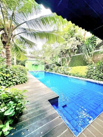 Siap Huni Hunian Elit 6 Kamar di Kebayoran Baru Dekat ke Mana Pun Siap Huni Hunian Elit 6 Kamar di Kebayoran Baru Dekat ke Mana Pun