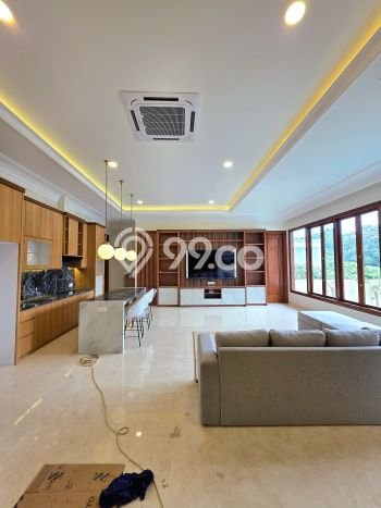 Rumah Elit Modern Tanpa Renovasi di Kemang Jakarta Selatan Rumah Elit Modern Tanpa Renovasi di Kemang Jakarta Selatan