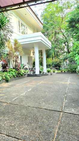 Siap Huni Rumah Mewah 4 Kamar di Kebayoran Baru Dekat ke Mana Saja Siap Huni Rumah Mewah 4 Kamar di Kebayoran Baru Dekat ke Mana Saja