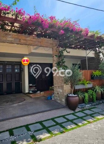 Hunian Cantik Minimalis Lb 200m2 di Sukolilo, Surabaya Hunian Cantik Minimalis Lb 200m2 di Sukolilo, Surabaya
