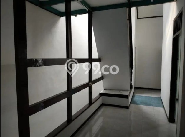 Jual Rumah Favorit Siap Huni LB 100m2 di Rungkut, Surabaya Jual Rumah Favorit Siap Huni LB 100m2 di Rungkut, Surabaya