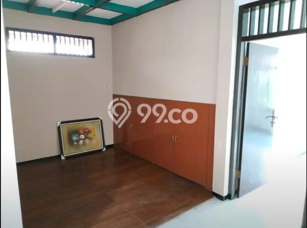 Jual Rumah Favorit Siap Huni LB 100m2 di Rungkut, Surabaya Jual Rumah Favorit Siap Huni LB 100m2 di Rungkut, Surabaya