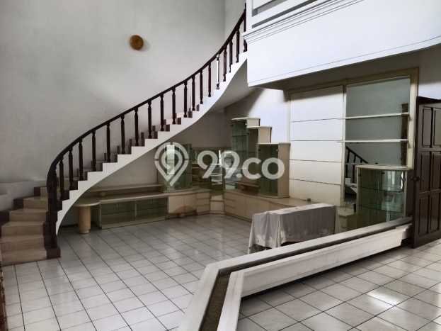 For Sale! Luxury House LT 515m2 Desain Modern di Manyar For Sale! Luxury House LT 515m2 Desain Modern di Manyar