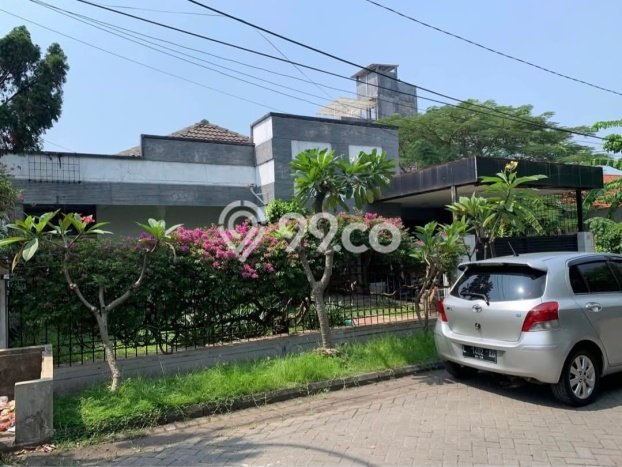 Dijual Rumah Premium dengan Fasilitas Sekitar Komplit di Tenggilis Mejoyo, Surabaya Dijual Rumah Premium dengan Fasilitas Sekitar Komplit di Tenggilis Mejoyo, Surabaya