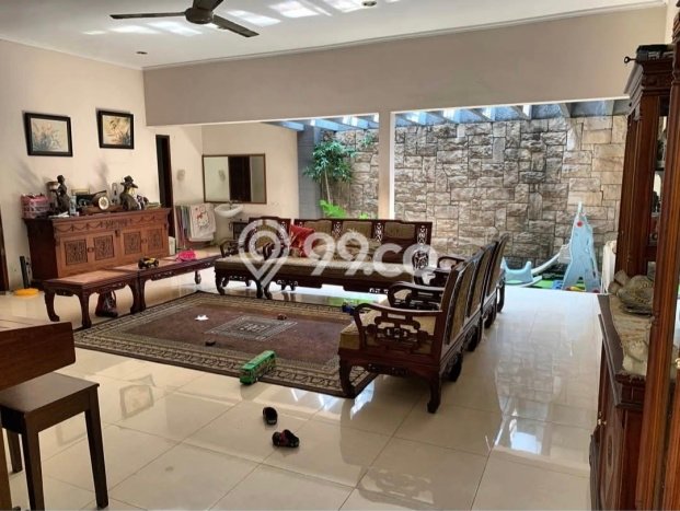 Dijual Rumah Premium dengan Fasilitas Sekitar Komplit di Tenggilis Mejoyo, Surabaya Dijual Rumah Premium dengan Fasilitas Sekitar Komplit di Tenggilis Mejoyo, Surabaya