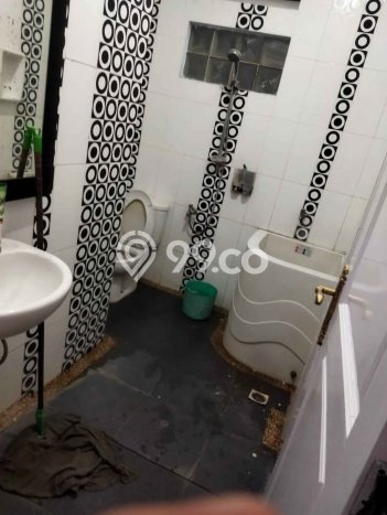 Rumah Kawasan Waru, Luas 165m2m², LB 250m2m² Rumah Kawasan Waru, Luas 165m2m², LB 250m2m²