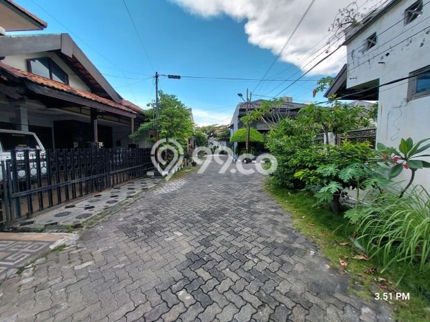 Rumah Terawat di Rungkut, Surabaya, LT 200m2m², Luas Bangunan 280m2m² Rumah Terawat di Rungkut, Surabaya, LT 200m2m², Luas Bangunan 280m2m²