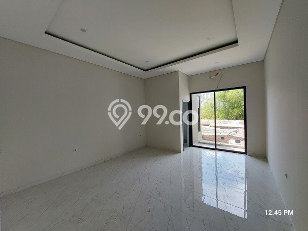 Rumah Strategis Modern Lb 145m2 di Tenggilis Mejoyo, Surabaya Rumah Strategis Modern Lb 145m2 di Tenggilis Mejoyo, Surabaya