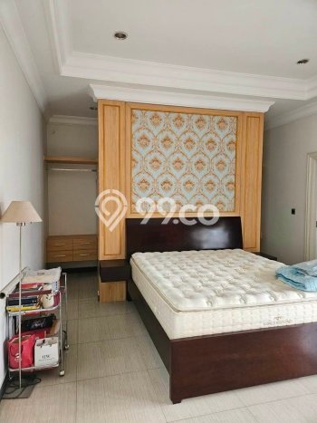 Rumah Mewah LB 315m2 Siap Pakai Desain Elegan di Citraland, Surabaya Rumah Mewah LB 315m2 Siap Pakai Desain Elegan di Citraland, Surabaya