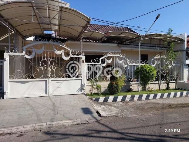 Dijual Rumah Luas Megah Dengan View Eksklusif di Manyar, Surabaya Dijual Rumah Luas Megah Dengan View Eksklusif di Manyar, Surabaya