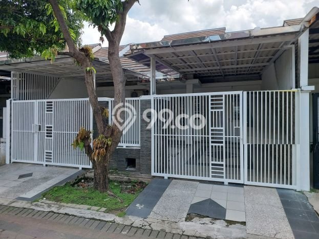 Dijual Cepat Rumah Bagus Siap Huni LB 130m2 di Rungkut, Surabaya Dijual Cepat Rumah Bagus Siap Huni LB 130m2 di Rungkut, Surabaya