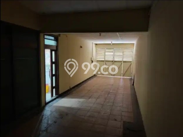 Dijual Rumah Luas Megah Dengan View Eksklusif di Manyar, Surabaya Dijual Rumah Luas Megah Dengan View Eksklusif di Manyar, Surabaya