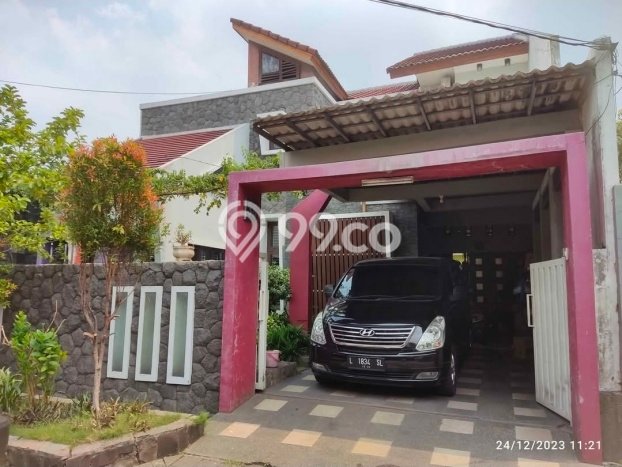 Hot Offer Hunian Mewah Ideal dan Luas di Gayungan, Surabaya Hot Offer Hunian Mewah Ideal dan Luas di Gayungan, Surabaya