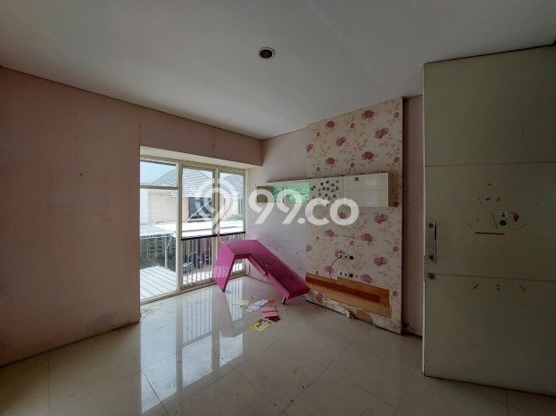 Jual Rumah Mewah Elegan Dengan View Cantik di Citraland, Surabaya Jual Rumah Mewah Elegan Dengan View Cantik di Citraland, Surabaya