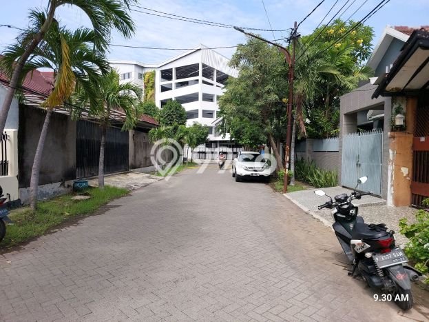Dijual Rumah Mewah Exclusive di Tenggilis Mejoyo, Surabaya Dijual Rumah Mewah Exclusive di Tenggilis Mejoyo, Surabaya