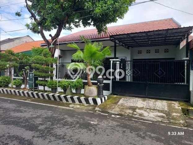 Siap Huni Rumah Mewah 3 Kamar di Rungkut Dekat ke Mana Pun Siap Huni Rumah Mewah 3 Kamar di Rungkut Dekat ke Mana Pun