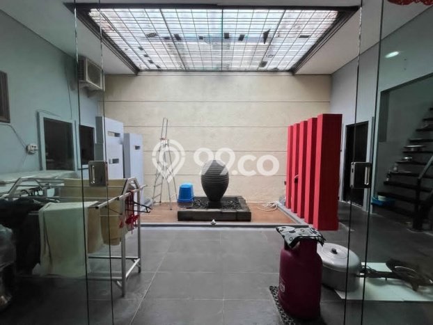 Rumah Luxury Modern Siap Huni di Sukomanunggal Surabaya Rumah Luxury Modern Siap Huni di Sukomanunggal Surabaya