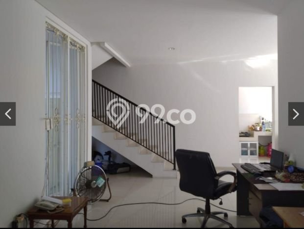 Rumah Terawat di Gayungan, Surabaya, Luas 191m² Bangunan 191m² HARGA MENARIK! Rumah Terawat di Gayungan, Surabaya, Luas 191m² Bangunan 191m² HARGA MENARIK!