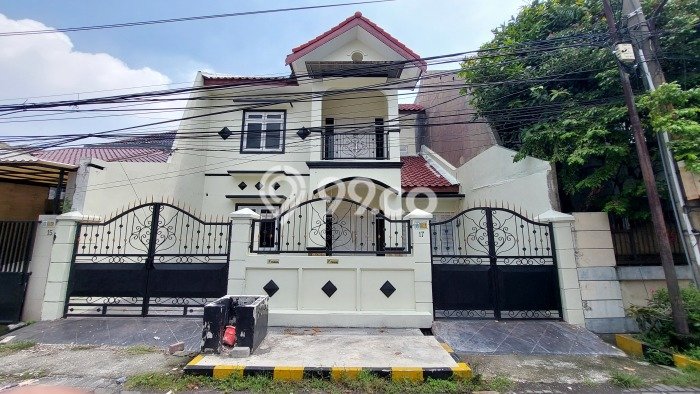Dijual Rumah Premium dengan Fasilitas Sekitar Komplit di Mulyorejo, Surabaya Dijual Rumah Premium dengan Fasilitas Sekitar Komplit di Mulyorejo, Surabaya