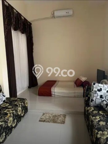 Rumah Terawat LT 185m2m² / LB 185m2m² di Lokasi Premium Gununganyar, Surabaya Rumah Terawat LT 185m2m² / LB 185m2m² di Lokasi Premium Gununganyar, Surabaya