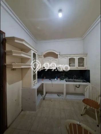 Jual Rumah Mewah Megah Dengan View Eksklusif di Manyar, Surabaya Jual Rumah Mewah Megah Dengan View Eksklusif di Manyar, Surabaya