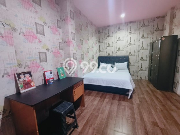 Rumah Kost untuk Dijual di Tanjung Duren Punya 63 Kamar Rumah Kost untuk Dijual di Tanjung Duren Punya 63 Kamar
