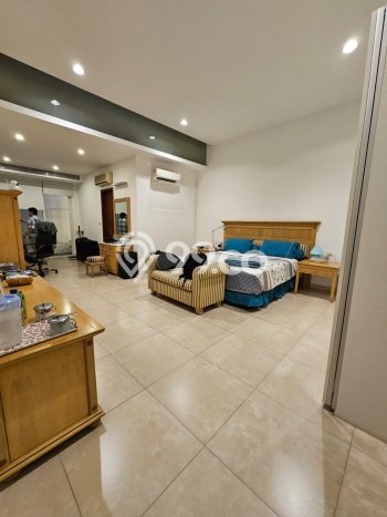 Ready to Use! Luxury House LT 560m2 Desain Modern di Kedoya Ready to Use! Luxury House LT 560m2 Desain Modern di Kedoya