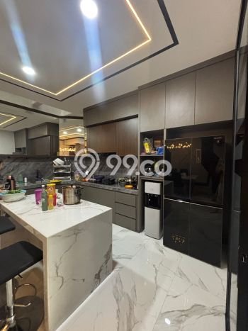 Rumah Elit LB 220m2 Siap Pakai Desain Elegan di Kalideres, Jakarta Barat Rumah Elit LB 220m2 Siap Pakai Desain Elegan di Kalideres, Jakarta Barat
