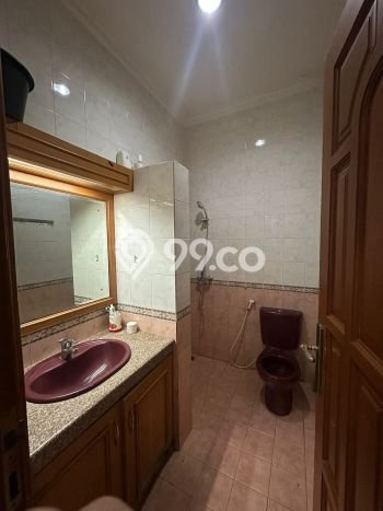 Dijual Rumah Luas Megah Dengan View Cantik di Jelambar, Jakarta Barat Dijual Rumah Luas Megah Dengan View Cantik di Jelambar, Jakarta Barat