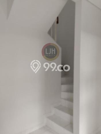 Dijual Hunian Rumah Terawat 2 Kamar di Gading Serpong, Tangerang Dijual Hunian Rumah Terawat 2 Kamar di Gading Serpong, Tangerang