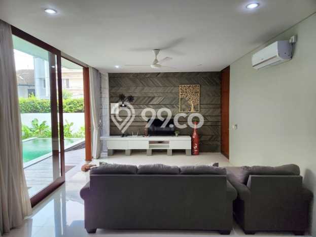Ready to Use! Luxury House LT 401m2 Desain Elegan di Jimbaran Ready to Use! Luxury House LT 401m2 Desain Elegan di Jimbaran