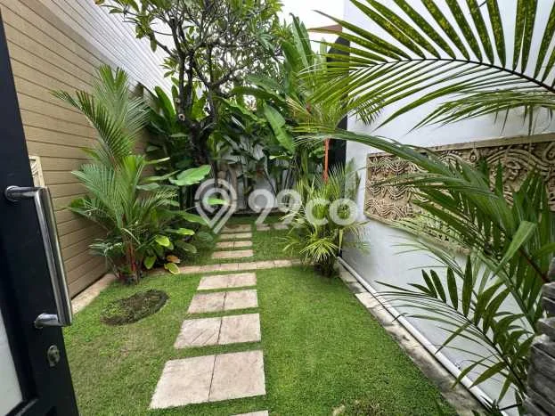 LOKASI TERBAIK! Vila di , Dimensi 409m2m², Area Strategis dengan jalan bagus LOKASI TERBAIK! Vila di , Dimensi 409m2m², Area Strategis dengan jalan bagus