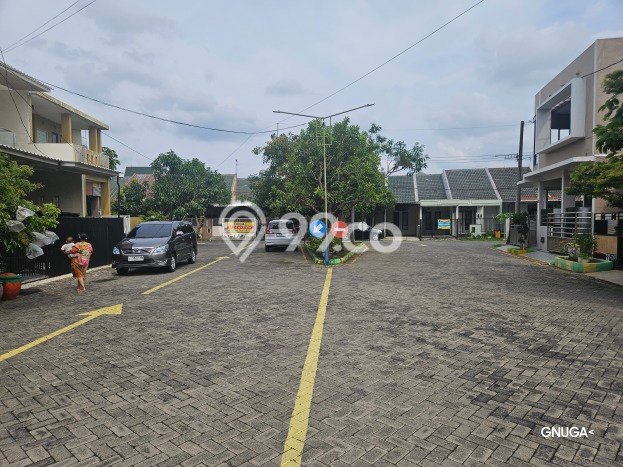 Rumah Modern Minimalis 4 Kamar Bisa Langsung Pindah di Waru Rumah Modern Minimalis 4 Kamar Bisa Langsung Pindah di Waru