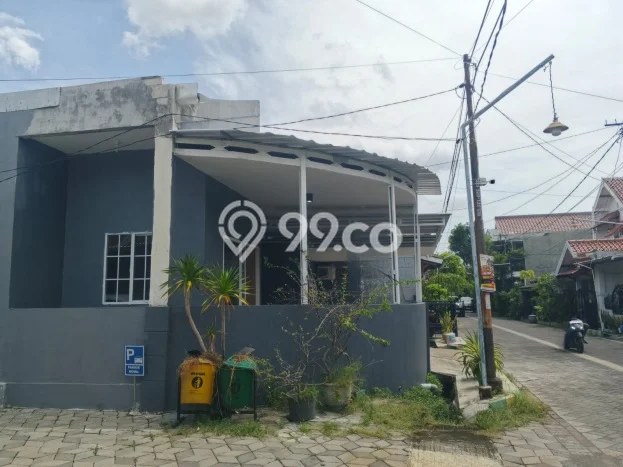 Lokasi terbaik! Rumah siap huni disewakan di Rungkut LB 105m2 Lokasi terbaik! Rumah siap huni disewakan di Rungkut LB 105m2