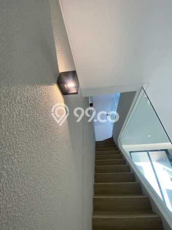 For Sale! Luxury House LT 100m2 Desain Modern di Manyar For Sale! Luxury House LT 100m2 Desain Modern di Manyar