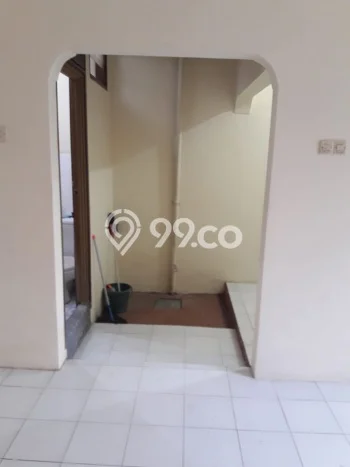 BEST LOCATION! Rumah kawasan Ketintang, Dekat Tol, 1 KM, LT 81m² LB 60m² BEST LOCATION! Rumah kawasan Ketintang, Dekat Tol, 1 KM, LT 81m² LB 60m²