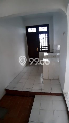 BEST LOCATION! Rumah kawasan Ketintang, Dekat Tol, 1 KM, LT 81m² LB 60m² BEST LOCATION! Rumah kawasan Ketintang, Dekat Tol, 1 KM, LT 81m² LB 60m²
