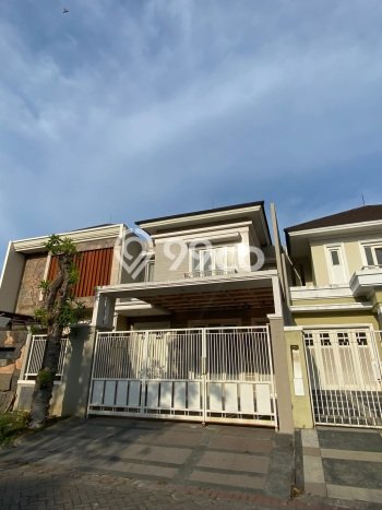 Rumah Strategis area Sukolilo, Dekat Sukolilo, Surabaya, Surabaya - LT 96m² Rumah Strategis area Sukolilo, Dekat Sukolilo, Surabaya, Surabaya - LT 96m²