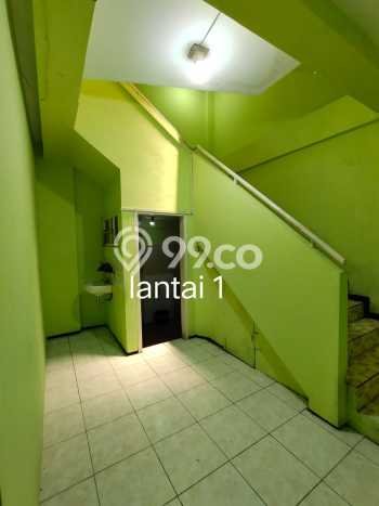 LOKASI BISNIS! Ruko For Rent Kawasan Genteng, Luas 150m², Area Utama LOKASI BISNIS! Ruko For Rent Kawasan Genteng, Luas 150m², Area Utama