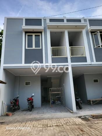 Rumah Strategis dengan Luas Tanah 59m² di Kawasan Gayungan, Surabaya Rumah Strategis dengan Luas Tanah 59m² di Kawasan Gayungan, Surabaya