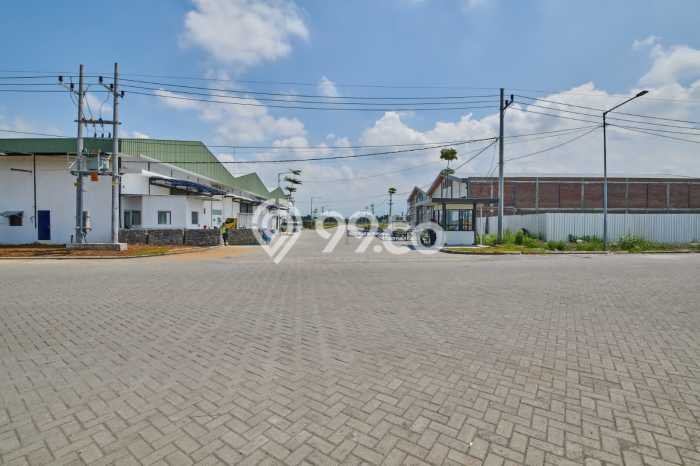 Dijual Gudang Kawasan Jabon, Luas 675m², Area Berkembang, Mainroad Dijual Gudang Kawasan Jabon, Luas 675m², Area Berkembang, Mainroad
