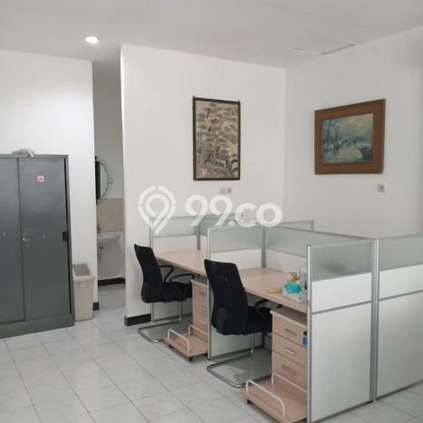 LOKASI PREMIUM! Ruko di Buduran, Luas 100m², Area Komersial LOKASI PREMIUM! Ruko di Buduran, Luas 100m², Area Komersial