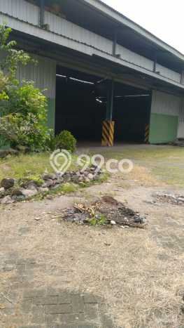 Gudang Strategis di Balongbendo, Luas 800m², Jalan Utama, Tingkat Keramaian Tinggi Gudang Strategis di Balongbendo, Luas 800m², Jalan Utama, Tingkat Keramaian Tinggi