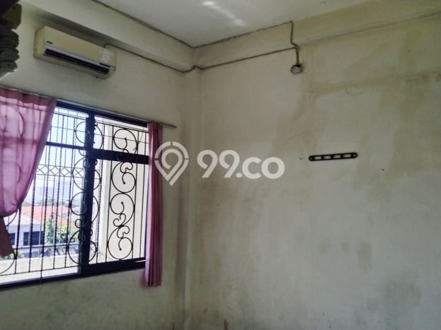 PROSPEK BAGUS! Ruko Kawasan Nginden, Luas 300m², Tingkat Keramaian Tinggi PROSPEK BAGUS! Ruko Kawasan Nginden, Luas 300m², Tingkat Keramaian Tinggi
