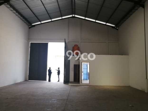 Gudang Dijual di Benowo LT 300m2, LB 300m2 Solusi Investasi Cerdas Gudang Dijual di Benowo LT 300m2, LB 300m2 Solusi Investasi Cerdas