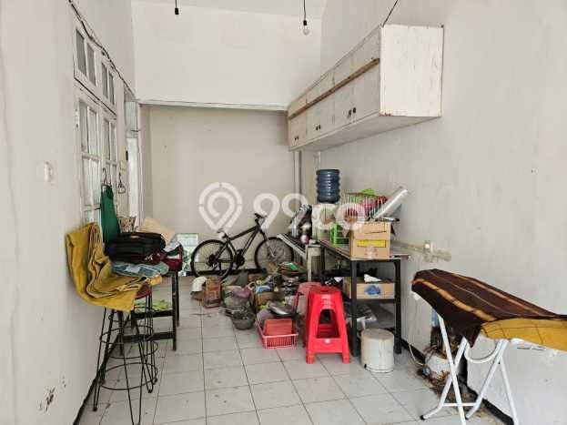 FEATURED! Rumah Asri di Rungkut, LT 180m² Bangunan 150m² FEATURED! Rumah Asri di Rungkut, LT 180m² Bangunan 150m²